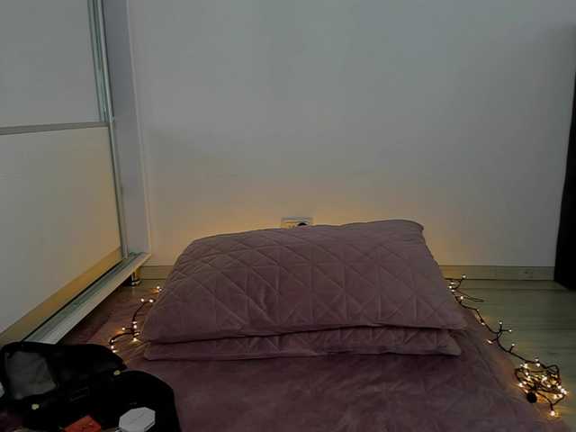 NNNoire's BongaCams show and profile