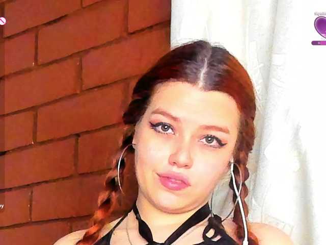 Pamela-Velvet's BongaCams show and profile