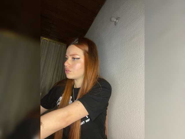 Pamela-Velvet live cam