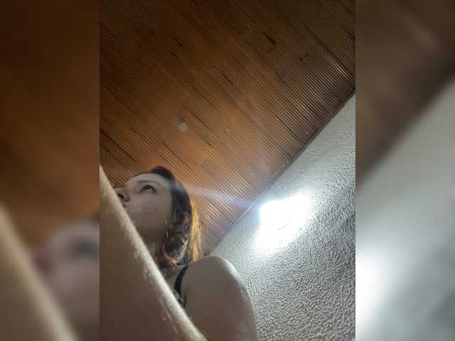 Pamela-Velvet webcam