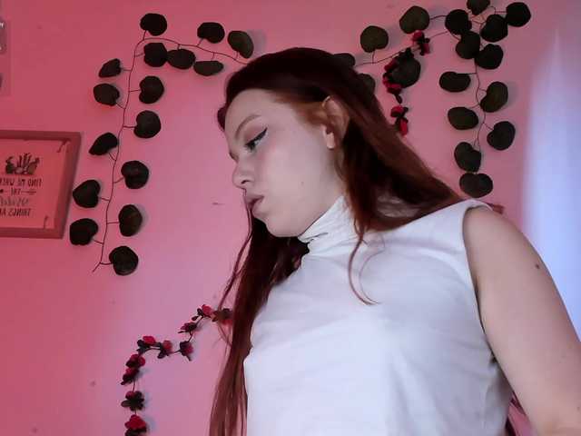 Pamela-Velvet's BongaCams show and profile