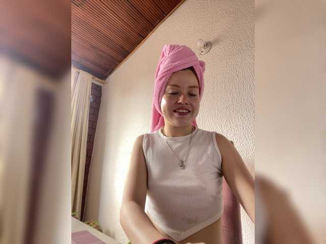 Pamela-Velvet's BongaCams show and profile