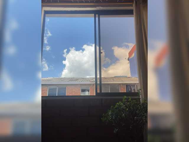 Pamela-Velvet webcam