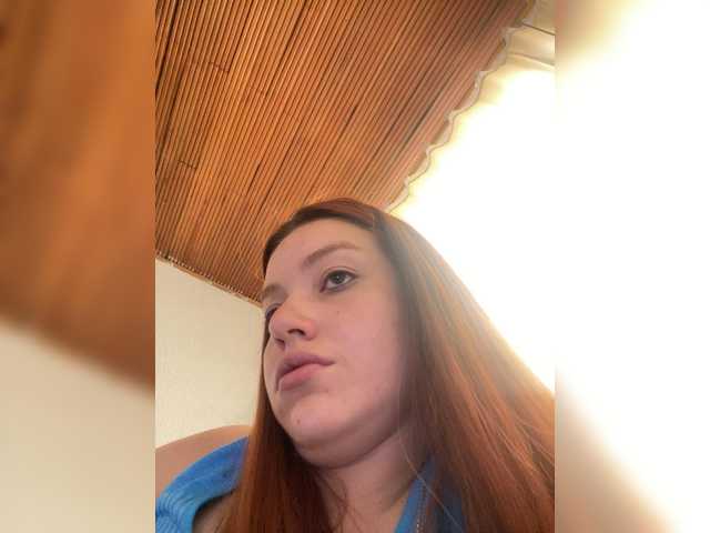 Pamela-Velvet live cam profile