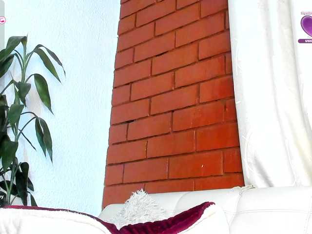 Pamela-Velvet's BongaCams show and profile