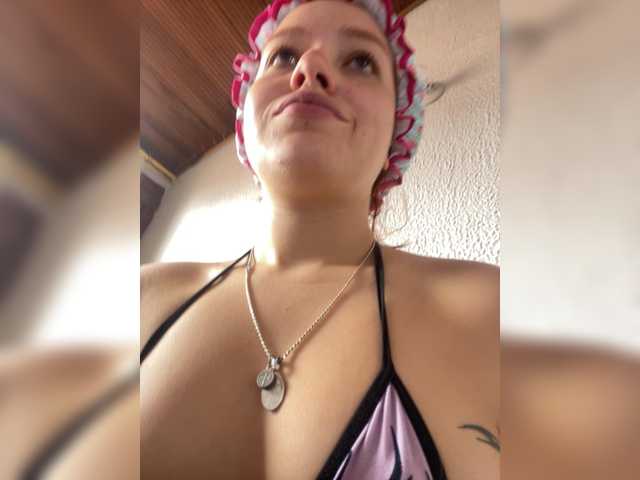 Pamela-Velvet's BongaCams show and profile