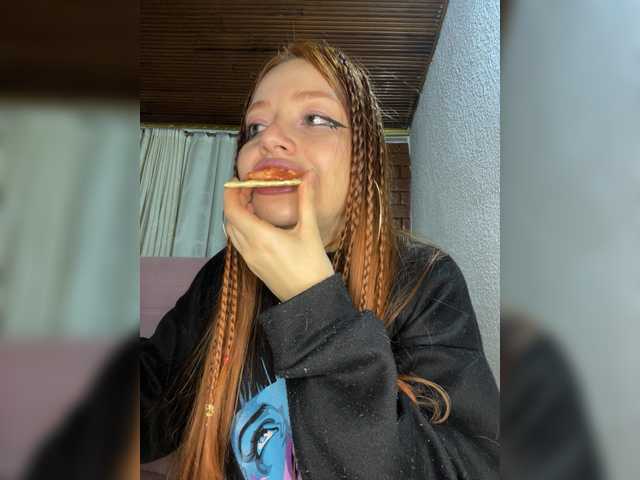 Pamela-Velvet's BongaCams show and profile