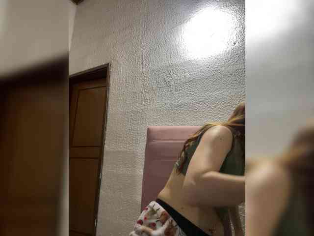 Pamela-Velvet webcam