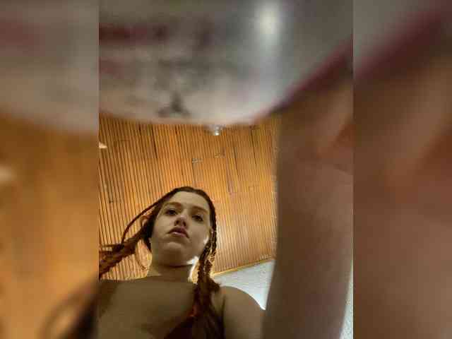 Pamela-Velvet webcam