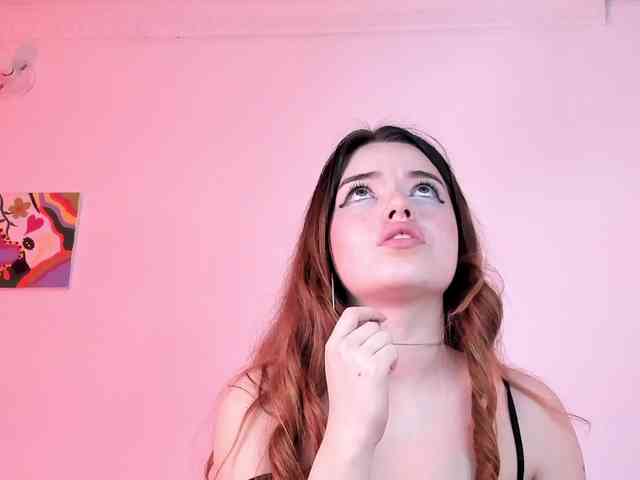 Pamela-Velvet webcam