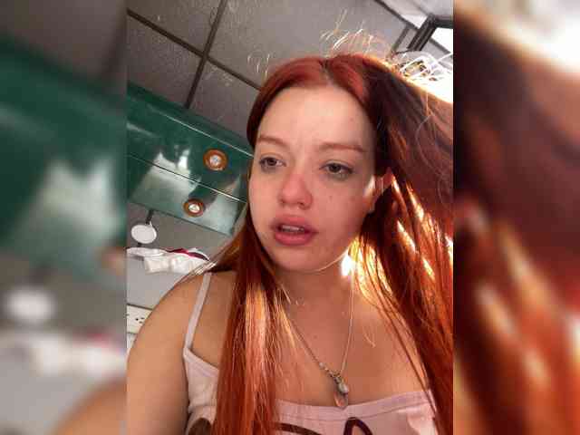 Pamela-Velvet webcam