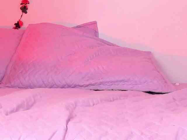 Pamela-Velvet webcam