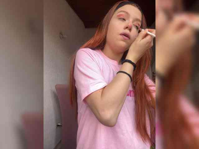 Pamela-Velvet webcam