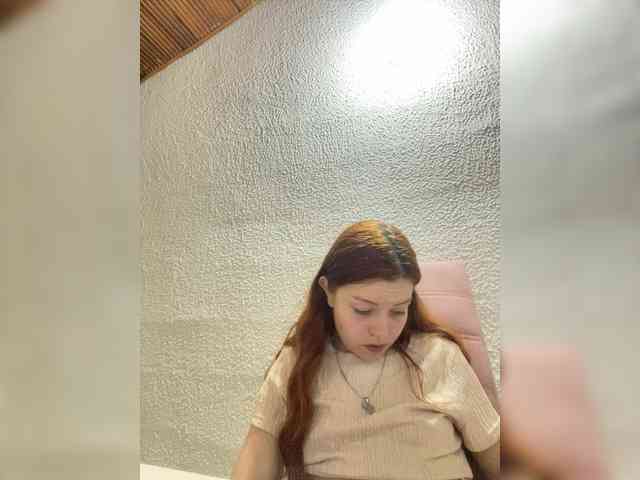 Pamela-Velvet webcam