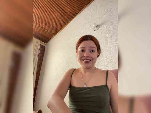 Pamela-Velvet webcam