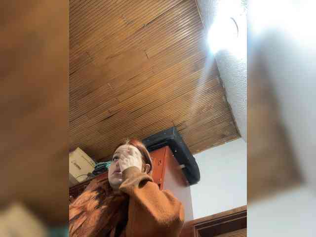 Pamela-Velvet webcam