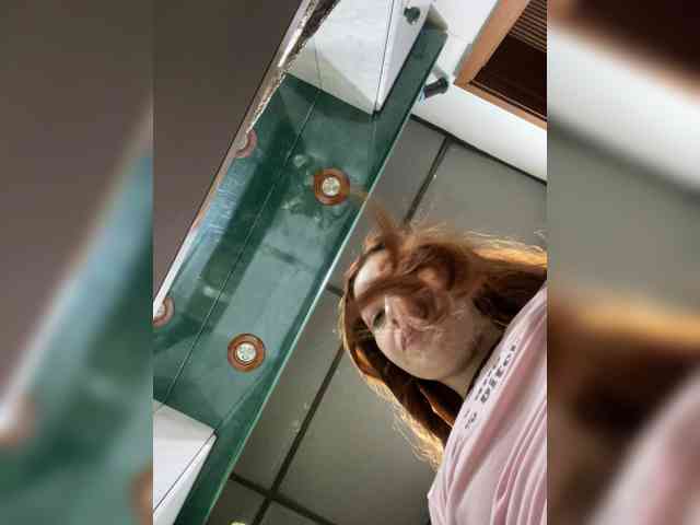 Pamela-Velvet webcam