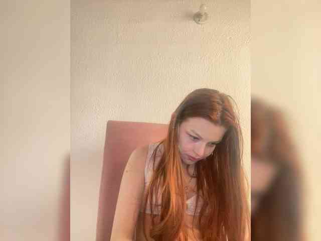 Pamela-Velvet webcam