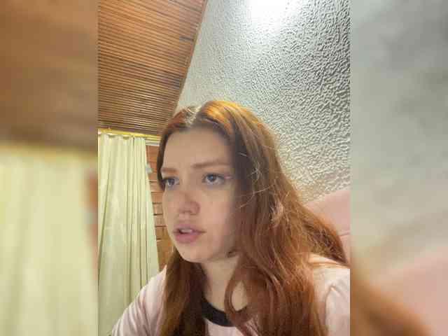 Pamela-Velvet webcam