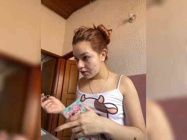 Pamela-Velvet Pamela-Velvet