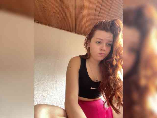 Pamela-Velvet Pamela-Velvet