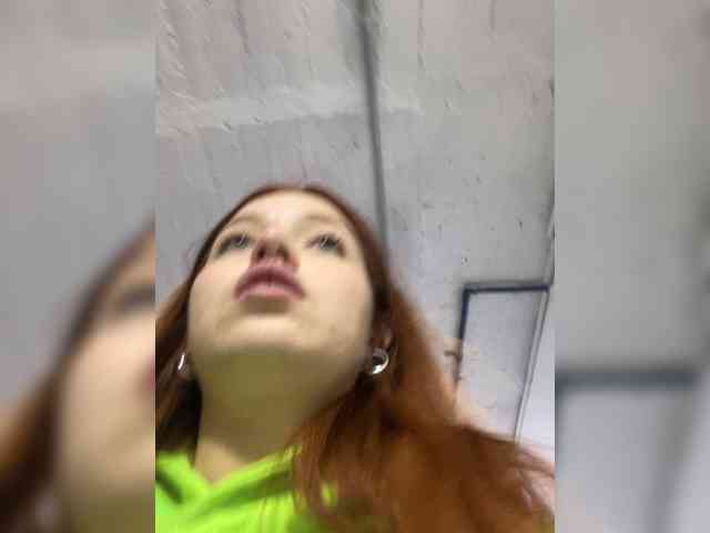 Pamela-Velvet webcam