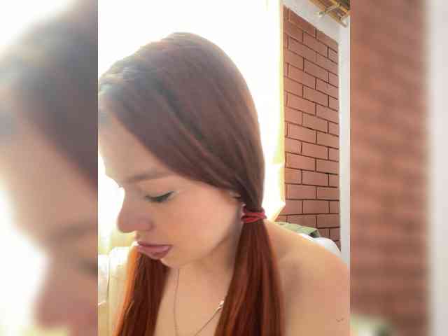 Pamela-Velvet webcam