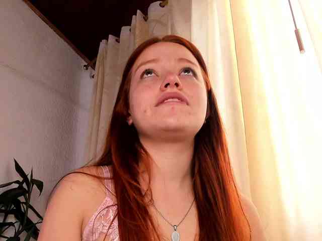 Pamela-Velvet webcam