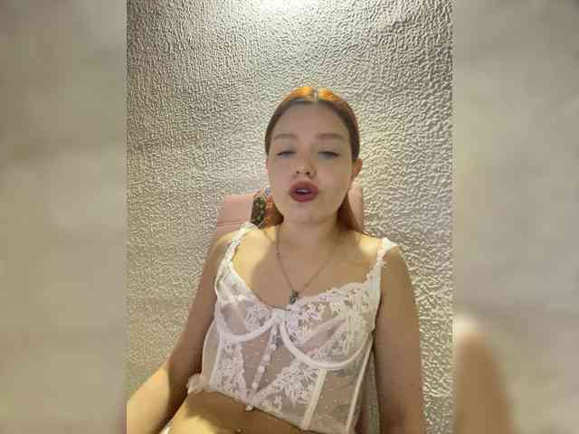 Pamela-Velvet webcam