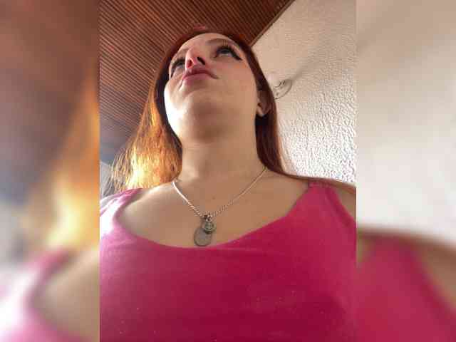 Pamela-Velvet webcam