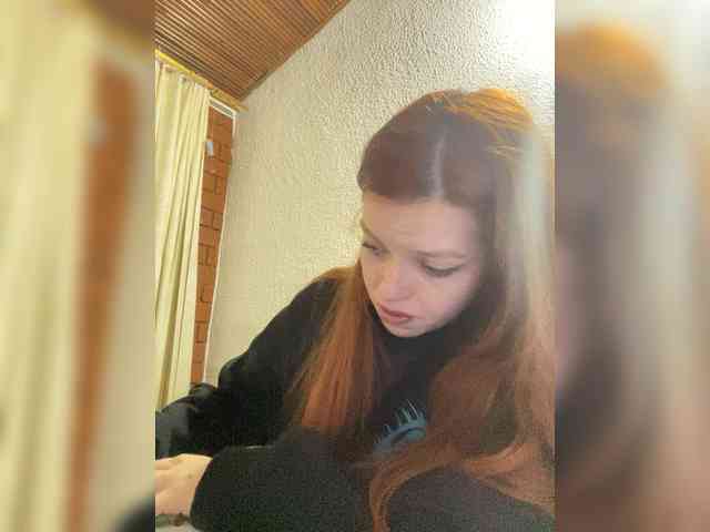 Pamela-Velvet webcam