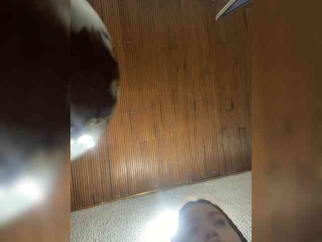 Pamela-Velvet webcam