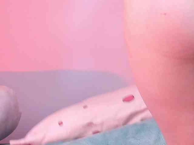 Pamela-Velvet webcam
