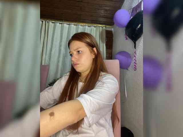 Pamela-Velvet webcam