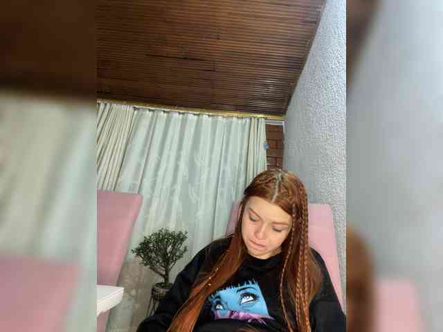 Pamela-Velvet webcam