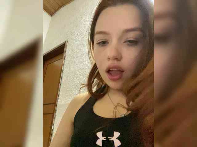 Pamela-Velvet Pamela-Velvet