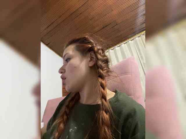 Pamela-Velvet webcam