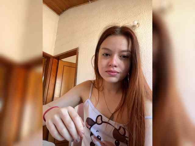 Pamela-Velvet Pamela-Velvet