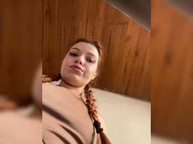 Pamela-Velvet Pamela-Velvet