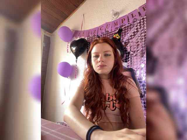 Pamela-Velvet webcam