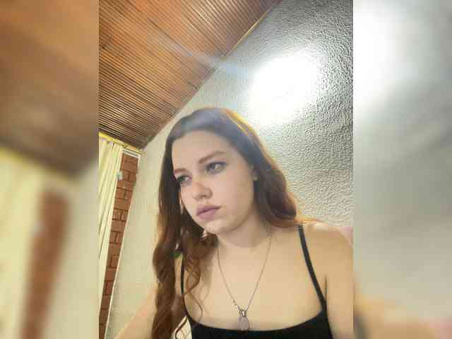 Pamela-Velvet webcam