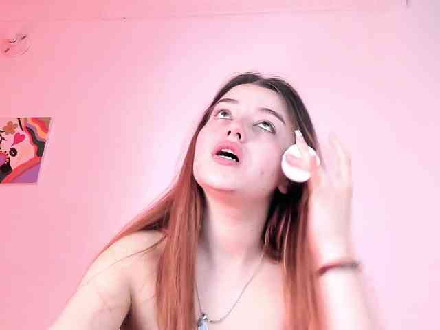 Pamela-Velvet webcam