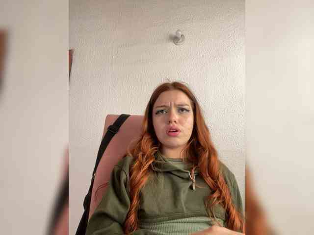 Pamela-Velvet webcam