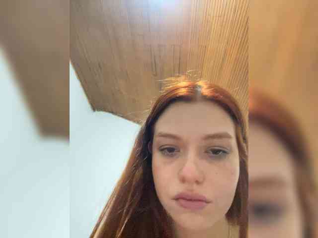 Pamela-Velvet webcam