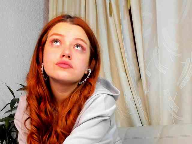 Pamela-Velvet webcam