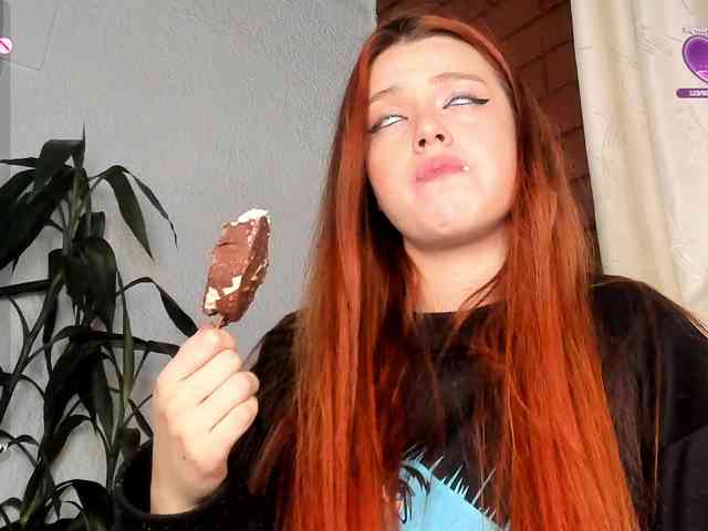 Pamela-Velvet webcam