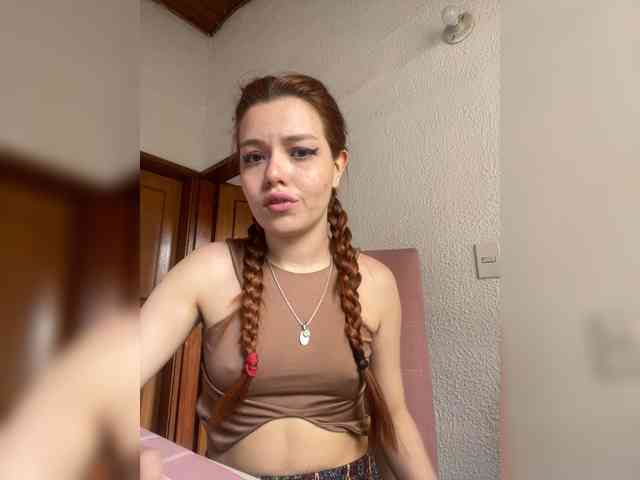 Pamela-Velvet Pamela-Velvet