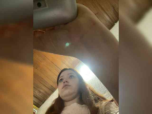 Pamela-Velvet webcam