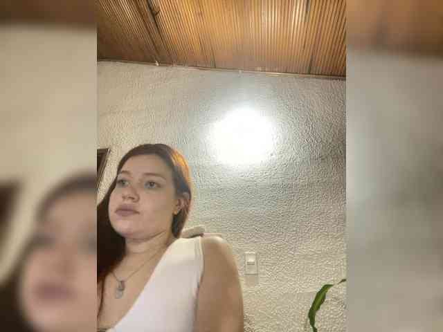 Pamela-Velvet Pamela-Velvet