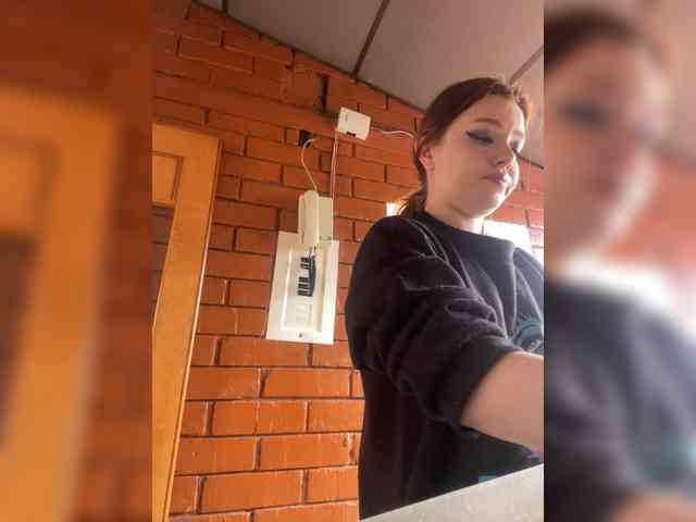 Pamela-Velvet webcam